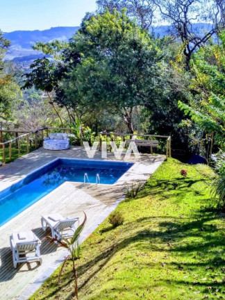Imagem Imóvel com 9 Quartos à Venda, 1.700 m² em Salto De Baixo - Extrema