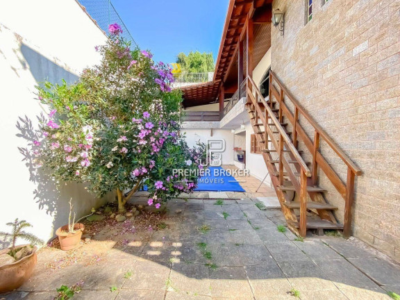 Imagem Casa com 4 Quartos à Venda, 148 m² em Alto - Teresópolis Imagem Casa com 4 Quartos à Venda, 148 m² em Alto - Teresópolis