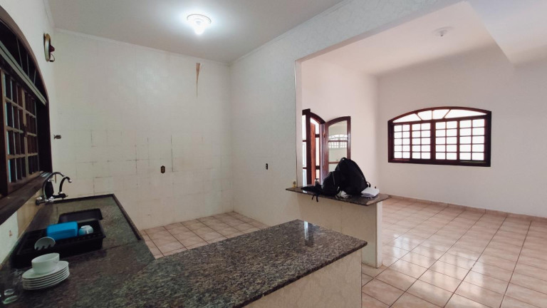 Imagem Sobrado com 4 Quartos à Venda, 275 m² em Caiçara - Praia Grande