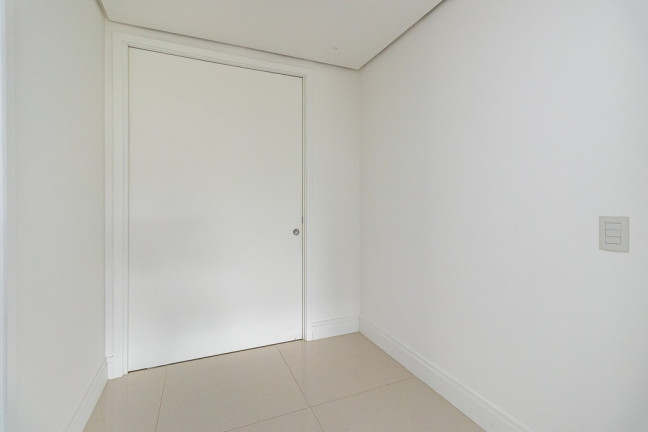 Imagem Apartamento com 3 Quartos à Venda, 805 m² em Três Figueiras - Porto Alegre Imagem Apartamento com 3 Quartos à Venda, 805 m² em Três Figueiras - Porto Alegre