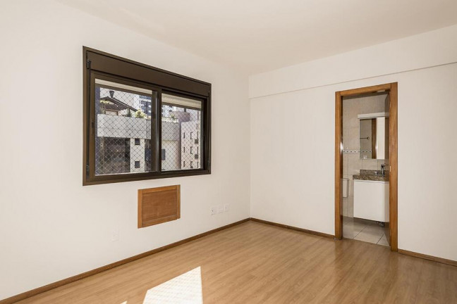 Imagem Apartamento com 2 Quartos à Venda, 72 m² em Petrópolis - Porto Alegre