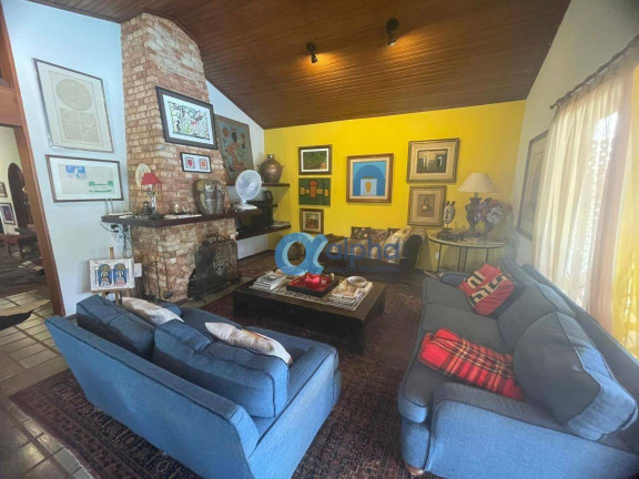 Imagem Casa com 9 Quartos à Venda, 300 m² em Itaipava - Petrópolis