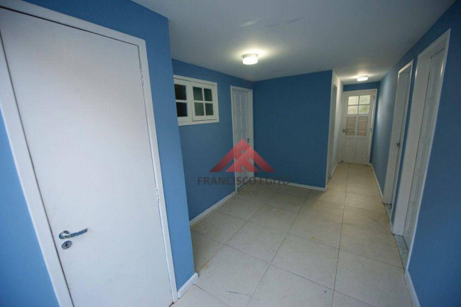 Imagem Casa com 8 Quartos à Venda, 400 m² em Maria Paula - Niterói Imagem Casa com 8 Quartos à Venda, 400 m² em Maria Paula - Niterói