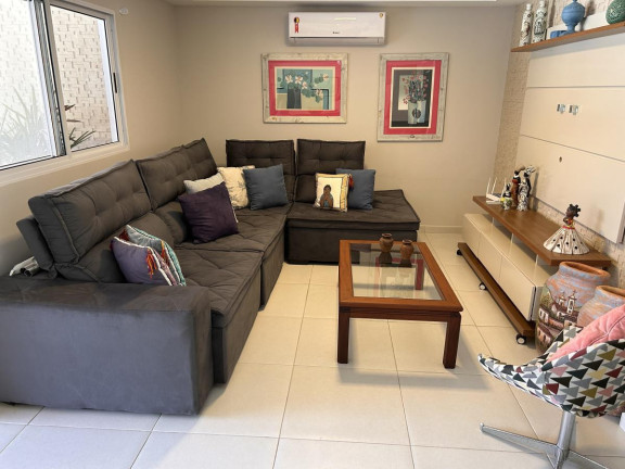 Imagem Casa com 5 Quartos para Temporada, 280 m² em Lázaro - Ubatuba