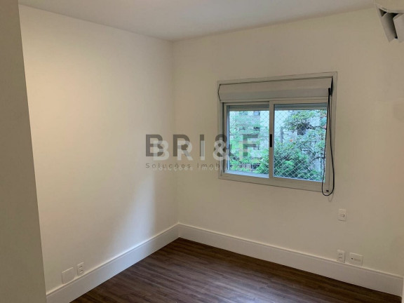 Imagem Apartamento com 3 Quartos à Venda, 223 m² em Vila Uberabinha - São Paulo