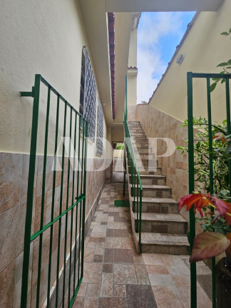 Imagem Casa com 3 Quartos à Venda, 400 m² em Curicica - Rio De Janeiro Imagem Casa com 3 Quartos à Venda, 400 m² em Curicica - Rio De Janeiro