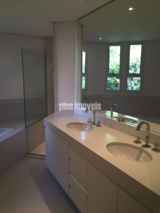 Apartamento com 4 Quartos para Alugar, 338 m² em Santo Amaro - São Paulo