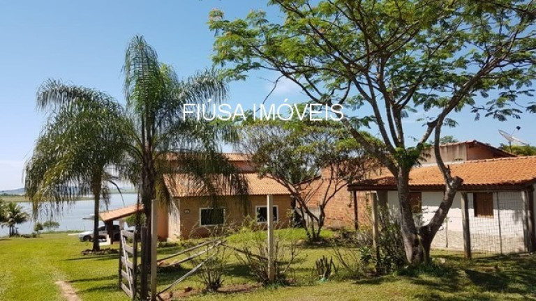 Imagem Imóvel com 4 Quartos à Venda, em Zona Rural - Delfinopolis Imagem Imóvel com 4 Quartos à Venda, em Zona Rural - Delfinopolis