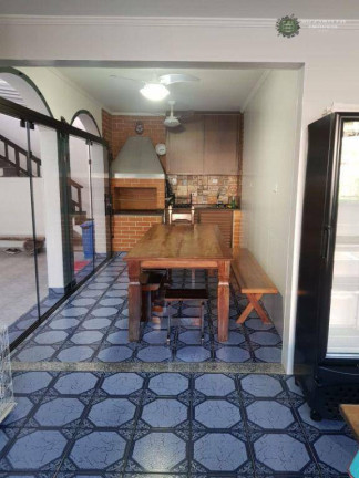 Imagem Casa com 3 Quartos à Venda, 331 m² em Balneário Flórida - Praia Grande Imagem Casa com 3 Quartos à Venda, 331 m² em Balneário Flórida - Praia Grande