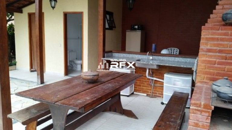 Imagem Casa com 3 Quartos à Venda, 525 m² em Maria Paula - Niterói