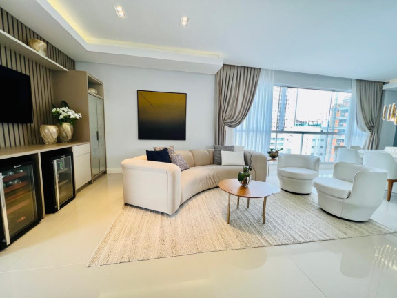 Imagem Apartamento com 4 Quartos à Venda, 237 m² em Pioneiros - Balneário Camboriú Imagem Apartamento com 4 Quartos à Venda, 237 m² em Pioneiros - Balneário Camboriú