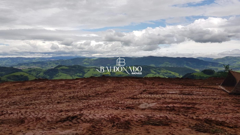 Terreno à Venda, 6.443 m² em Centro - Extrema