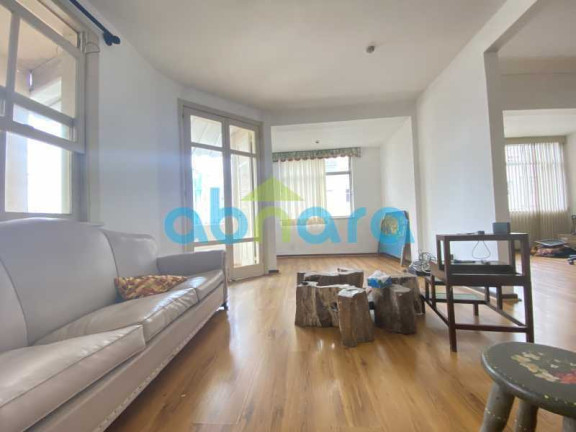 Imagem Apartamento com 4 Quartos à Venda, 190 m² em Copacabana - Rio De Janeiro Imagem Apartamento com 4 Quartos à Venda, 190 m² em Copacabana - Rio De Janeiro