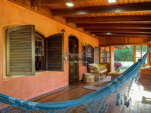 Imagem Casa com 3 Quartos à Venda, 260 m² em Vila Natal - Campos Do Jordão Imagem Casa com 3 Quartos à Venda, 260 m² em Vila Natal - Campos Do Jordão