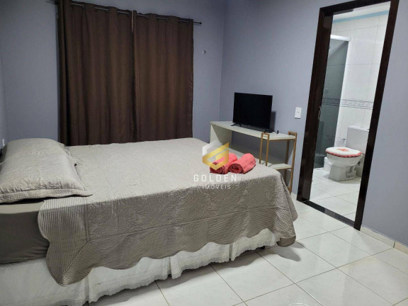 Imagem Casa com 4 Quartos para Temporada, 220 m² em Bombinhas - Bombinhas