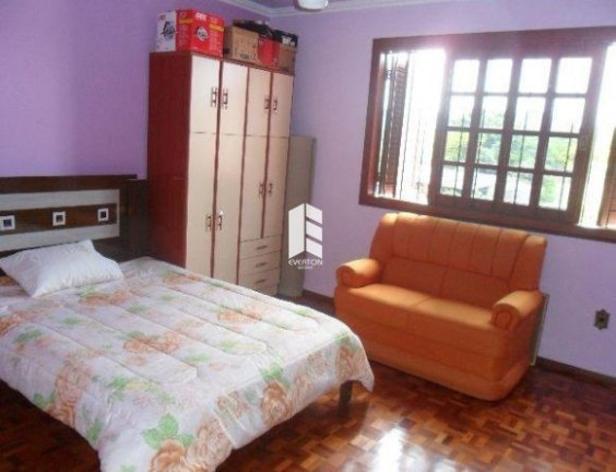 Imagem Casa com 4 Quartos à Venda, 130 m² em São José - Santa Maria