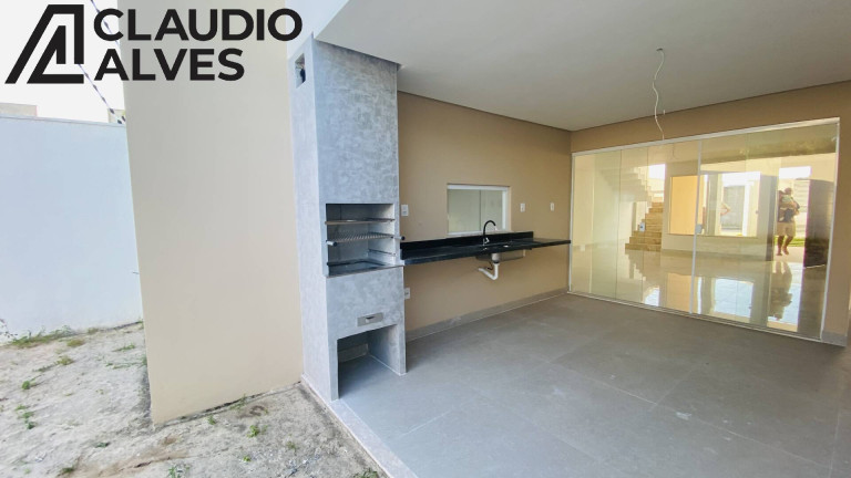 Imagem Casa com 3 Quartos à Venda, 173 m² em Sim - Feira De Santana