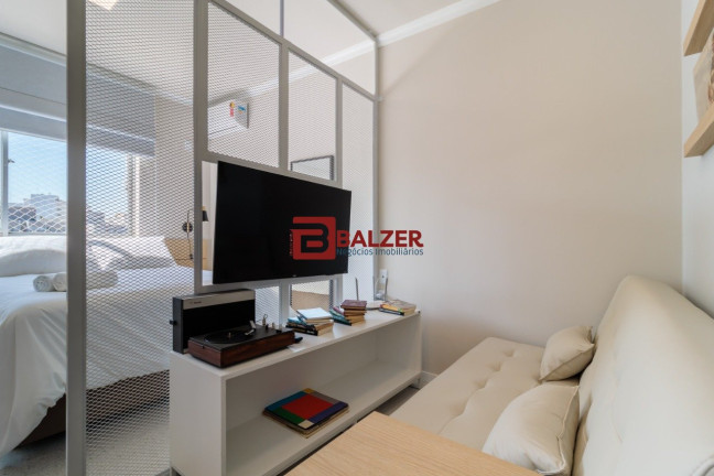 Imagem Apartamento com 1 Quarto à Venda, 54 m² em Centro - Florianópolis