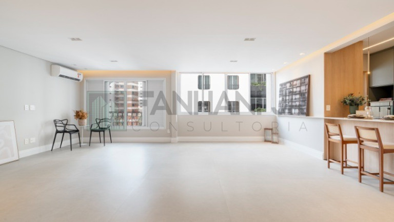 Imagem Imóvel com 2 Quartos à Venda, 130 m² em Vila Nova Conceição - São Paulo Imagem Imóvel com 2 Quartos à Venda, 130 m² em Vila Nova Conceição - São Paulo