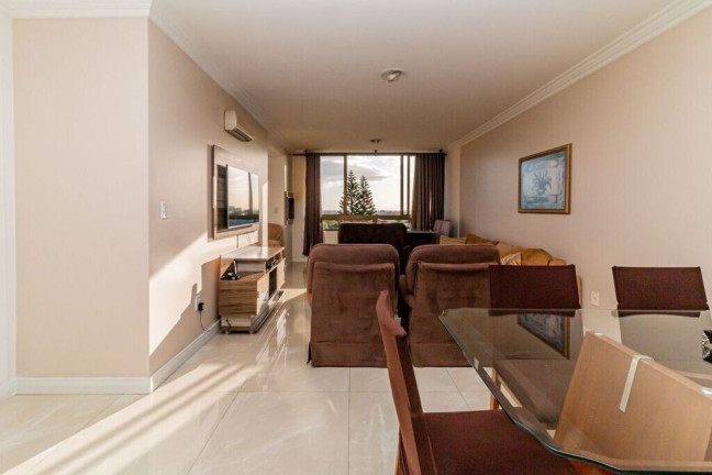Imagem Apartamento com 3 Quartos à Venda, 107 m² em Cristo Redentor - Porto Alegre Imagem Apartamento com 3 Quartos à Venda, 107 m² em Cristo Redentor - Porto Alegre