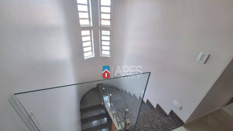 Imagem Casa com 3 Quartos à Venda, 221 m² em Parque Novo Mundo - Americana Imagem Casa com 3 Quartos à Venda, 221 m² em Parque Novo Mundo - Americana