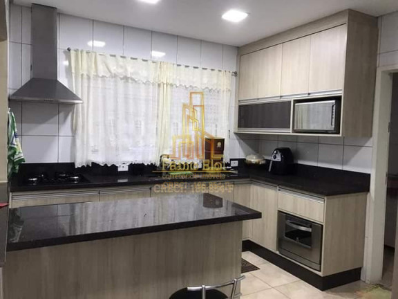Imagem Casa com 3 Quartos à Venda, 263 m² em Centro - Ribeirão Pires Imagem Casa com 3 Quartos à Venda, 263 m² em Centro - Ribeirão Pires