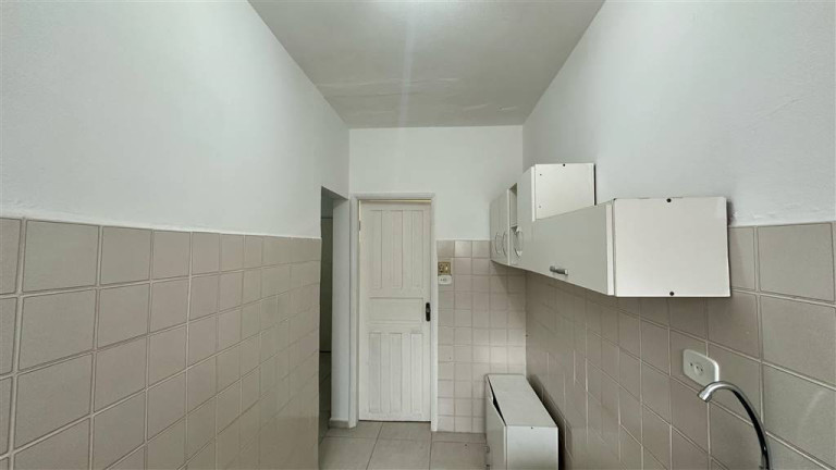 Imagem Kitnet à Venda, 32 m² em Aviação - Praia Grande Imagem Kitnet à Venda, 32 m² em Aviação - Praia Grande