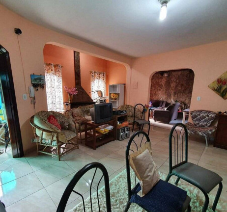 Imagem Casa com 3 Quartos à Venda, 283 m² em Três Marias - Peruíbe Imagem Casa com 3 Quartos à Venda, 283 m² em Três Marias - Peruíbe