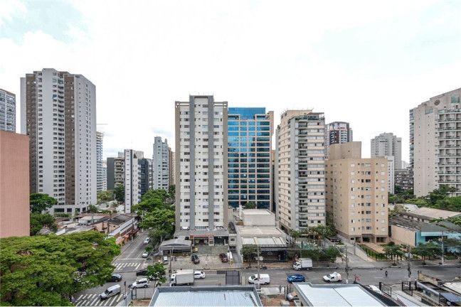 Imagem Apartamento com 2 Quartos à Venda, 63 m² em Moema - São Paulo