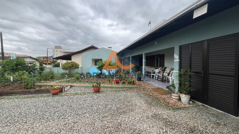 Imagem Casa com 3 Quartos à Venda, 168 m² em Gravatá - Navegantes Imagem Casa com 3 Quartos à Venda, 168 m² em Gravatá - Navegantes
