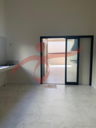 Imagem Casa com 3 Quartos à Venda, 300 m² em Piracangaguá - Taubaté Imagem Casa com 3 Quartos à Venda, 300 m² em Piracangaguá - Taubaté