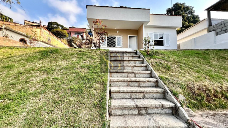 Imagem Casa com 2 Quartos à Venda, 430 m² em Vale Do Paraíso - Teresópolis Imagem Casa com 2 Quartos à Venda, 430 m² em Vale Do Paraíso - Teresópolis