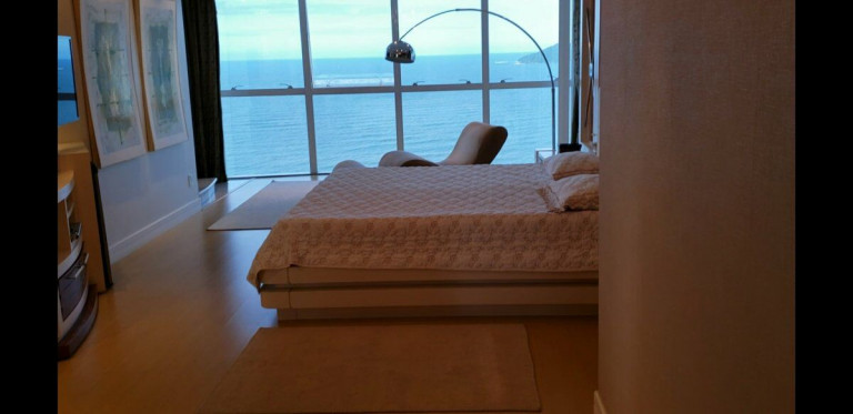 Imagem Cobertura com 4 Quartos à Venda, 654 m² em Centro - Balneário Camboriú