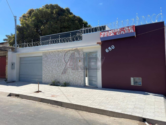 Casa com 3 Quartos à Venda, 360 m² em Todos Os Santos - Montes Claros