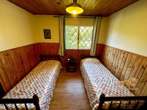 Imagem Casa de Condomínio com 4 Quartos à Venda, 1.350 m² em Vale Encantado - Campos Do Jordão
