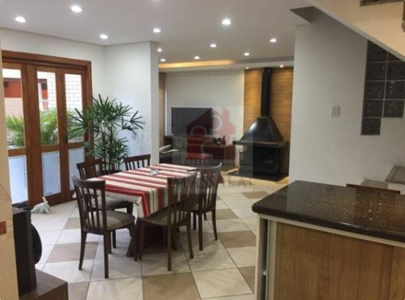 Imagem Casa com 5 Quartos à Venda, 296 m² em Chácara Das Paineiras - Guaíba Imagem Casa com 5 Quartos à Venda, 296 m² em Chácara Das Paineiras - Guaíba