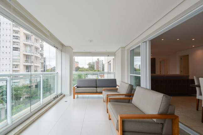 Foto do imóvel Apartamento com 3 Quartos à Venda, 157 m² em Vila Nova Conceição - São Paulo