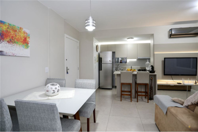 Imagem Apartamento com 3 Quartos à Venda, 66 m² em Vila Ipiranga - Porto Alegre Imagem Apartamento com 3 Quartos à Venda, 66 m² em Vila Ipiranga - Porto Alegre