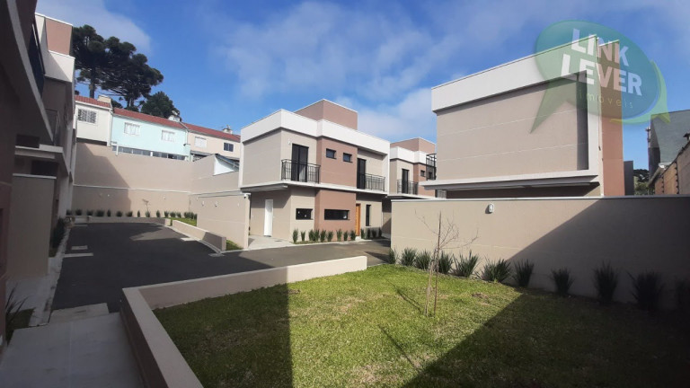 Imagem Casa de Condomínio com 3 Quartos à Venda, 81 m² em Santa Cândida - Curitiba