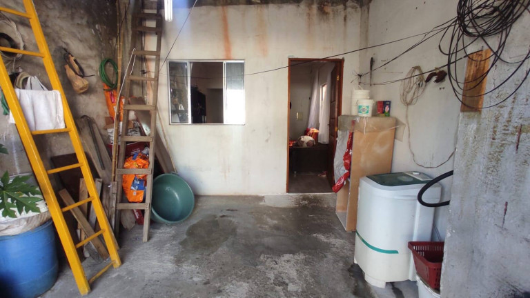 Imagem Casa com 2 Quartos à Venda, 175 m² em Jardim Josane - Sorocaba Imagem Casa com 2 Quartos à Venda, 175 m² em Jardim Josane - Sorocaba