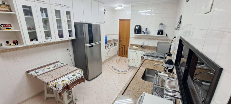 Imagem Apartamento com 3 Quartos à Venda, 144 m² em Vila Assunção - Santo André
