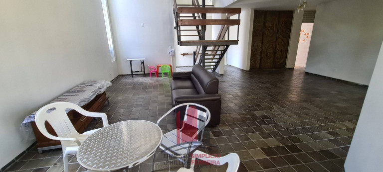 Imagem Casa com 4 Quartos à Venda, 300 m² em Tamarineira - Recife Imagem Casa com 4 Quartos à Venda, 300 m² em Tamarineira - Recife