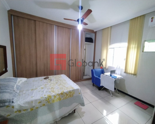 Imagem Casa com 3 Quartos à Venda, 250 m² em Nossa Senhora De Fátima - Montes Claros Imagem Casa com 3 Quartos à Venda, 250 m² em Nossa Senhora De Fátima - Montes Claros
