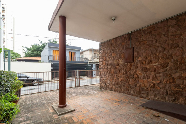 Casa com 3 Quartos à Venda, 196 m² em Indianópolis - São Paulo