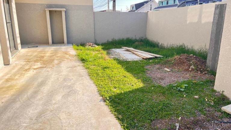 Imagem Casa com 3 Quartos à Venda, 169 m² em Uberaba - Curitiba