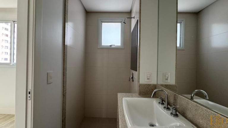Imagem Apartamento com 3 Quartos à Venda, 135 m² em Centro - Balneário Camboriú Imagem Apartamento com 3 Quartos à Venda, 135 m² em Centro - Balneário Camboriú