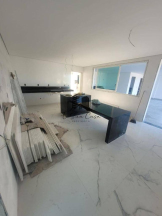 Imagem Casa com 5 Quartos à Venda, 577 m² em Condomínio Gran Royalle - Betim Imagem Casa com 5 Quartos à Venda, 577 m² em Condomínio Gran Royalle - Betim