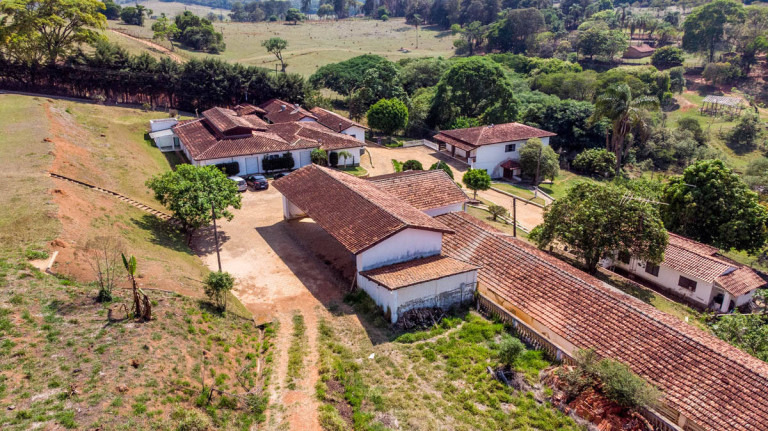 Imagem Chácara com 14 Quartos à Venda, 100.000 m² em Mãe Dos Homens - Bragança Paulista Imagem Chácara com 14 Quartos à Venda, 100.000 m² em Mãe Dos Homens - Bragança Paulista