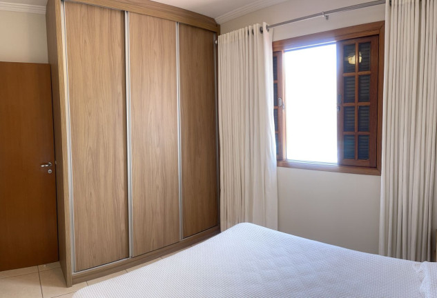 Imagem Sobrado com 3 Quartos à Venda, 220 m² em Jardim Nova Braganca - Bragança Paulista Imagem Sobrado com 3 Quartos à Venda, 220 m² em Jardim Nova Braganca - Bragança Paulista