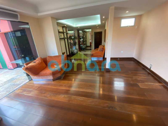 Imagem Cobertura com 2 Quartos à Venda, 200 m² em Copacabana - Rio De Janeiro